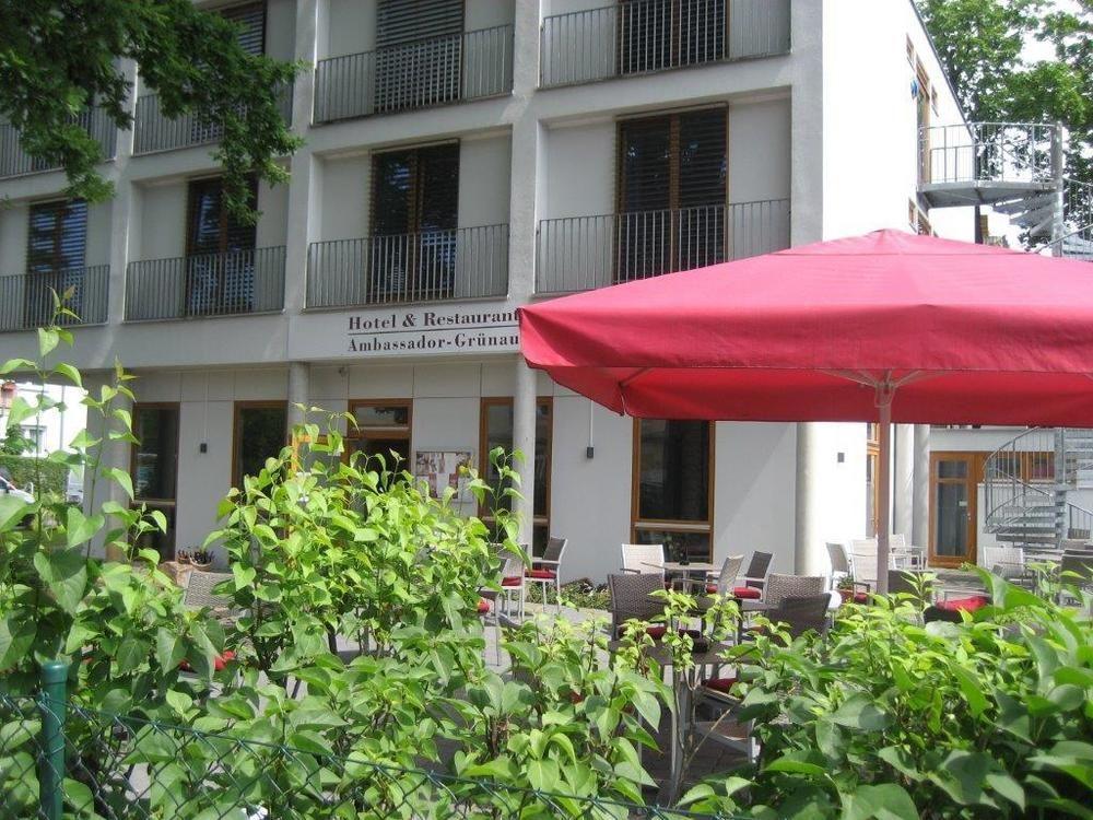 Hotel Ambassador-Berlin Gruenau Exteriör bild